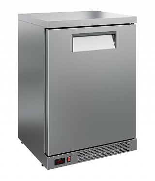Стол холодильный TD101-Grande без борта, глухая дверь-1